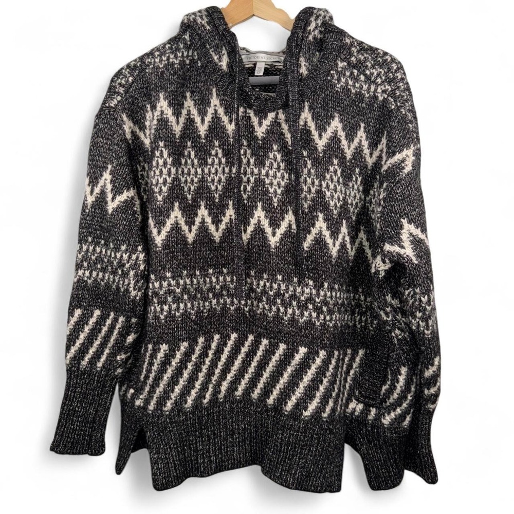 Victoria's Secret Gray Cream Aztec Cowl Neck Chunky Knit Sweater Small